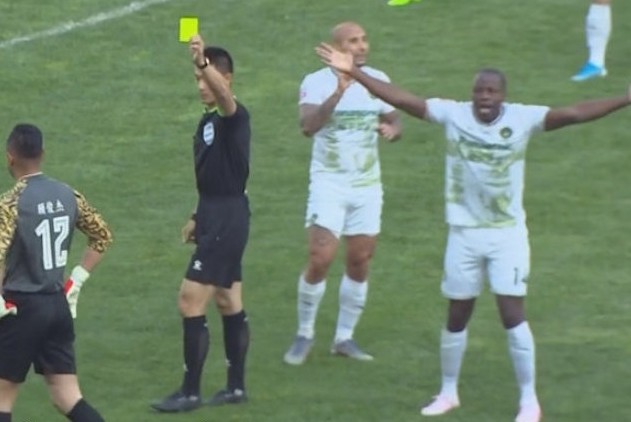  哈曼争议手球判罚引发舆论风暴  