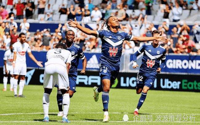  斯特拉斯堡换帅初见成效，新帅带队三轮抢下七分保级  
